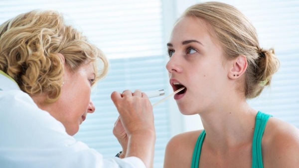 The operations that can be combined with rhinoplasty; rhinoplasty and tonsillectomy